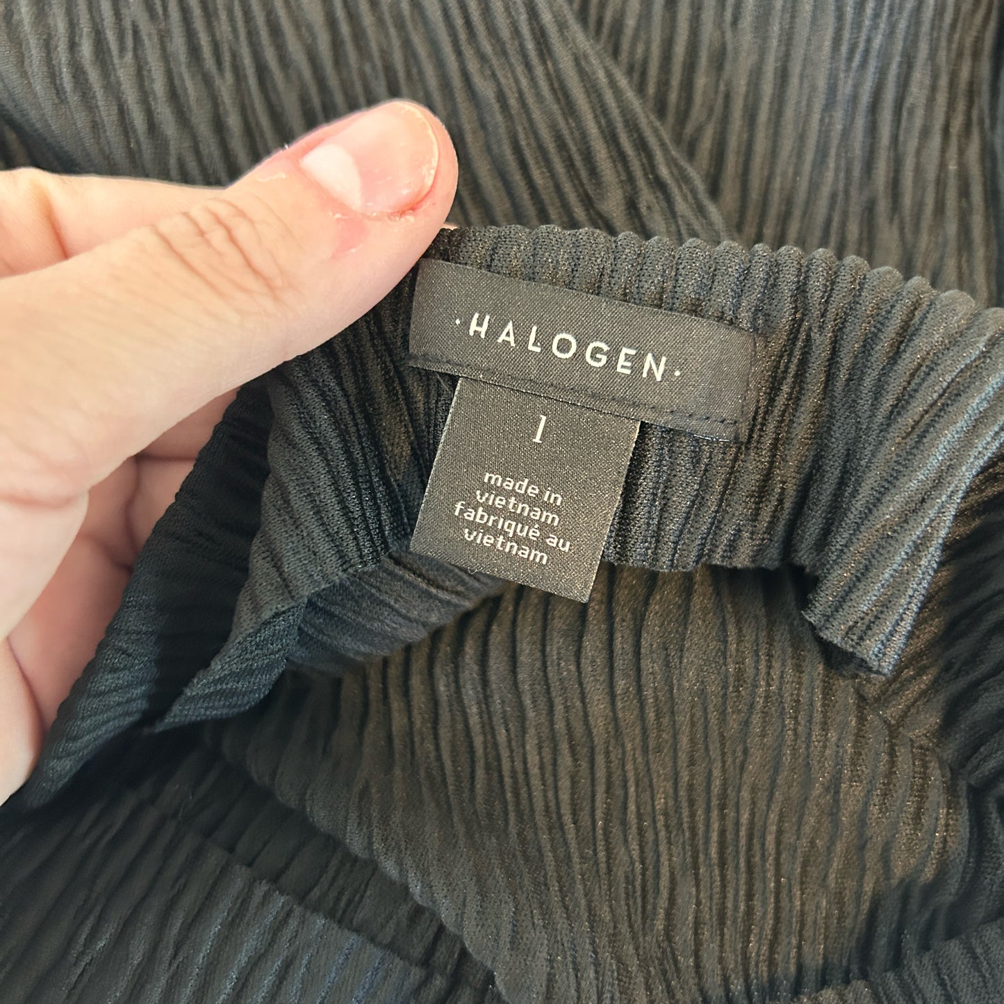 L Halogen Black Textured Short Sleeve Mock Neck Blouse