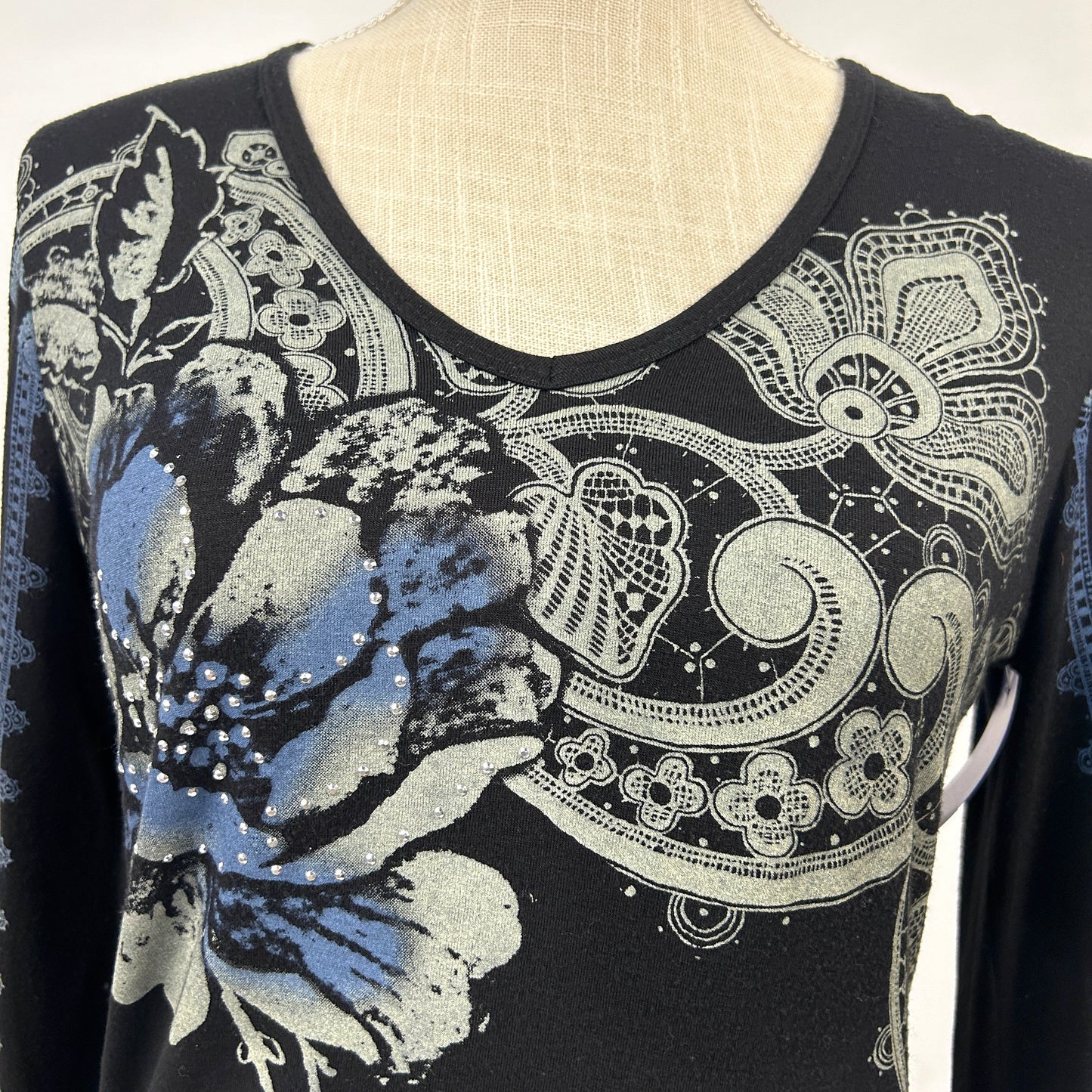 S Vanilla Sugar Black-Blue Floral Mini Studs Side Ruching Top