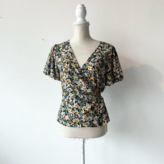 XS Nine Briton Black Floral Blouse