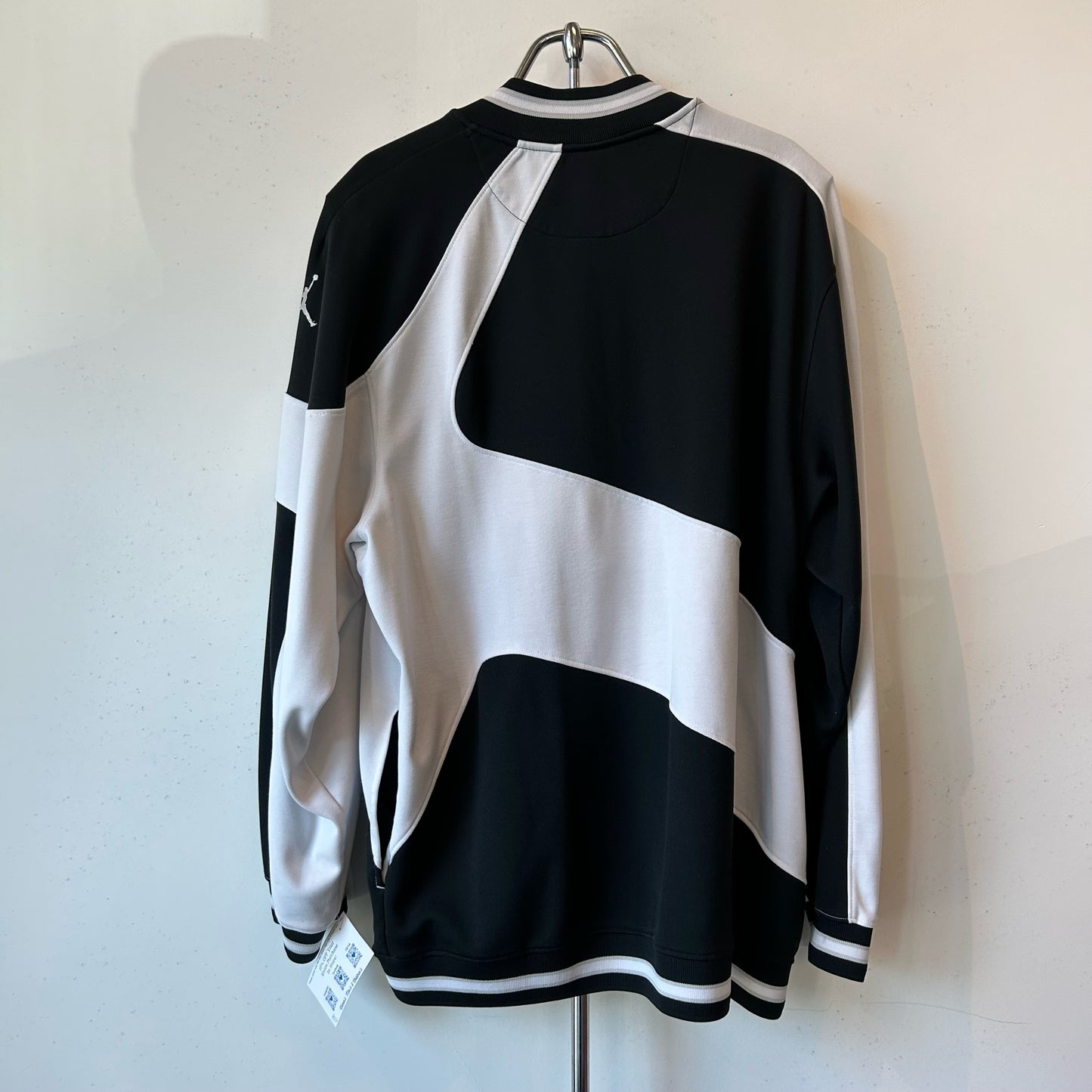 L Air Jordan Black-White Sweater