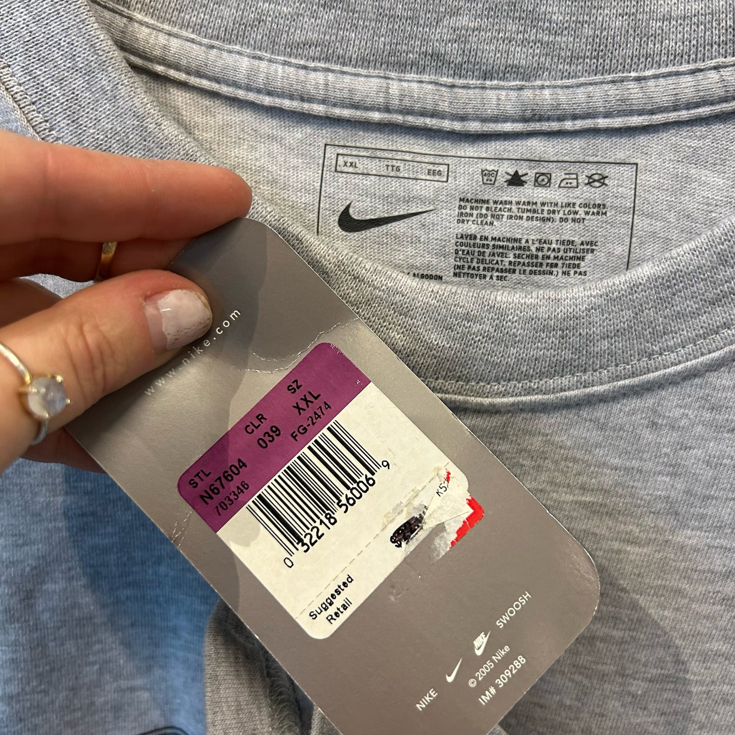 Size 2XL Nike Graphic Tee