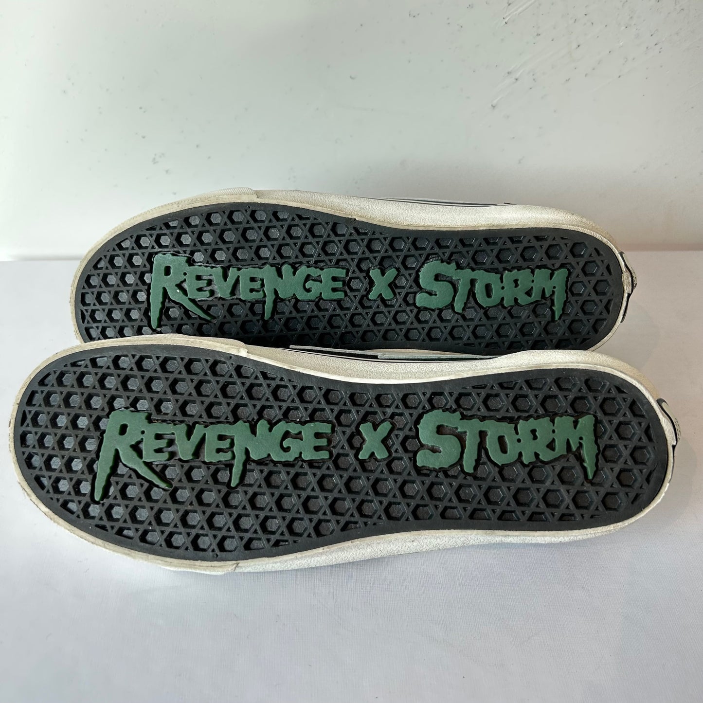 8.5 Revenge Blue-Green Vans Shoes