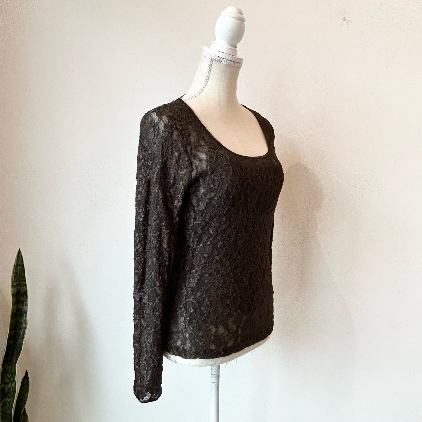 M Brown Lace Scoop Neck Long Sleeve